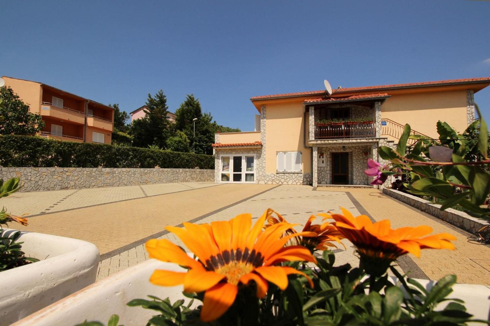 Apartments Nevenka K. Čižići المظهر الخارجي الصورة